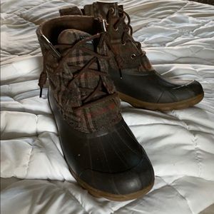 Sperry Plaid cloth top women’s boot